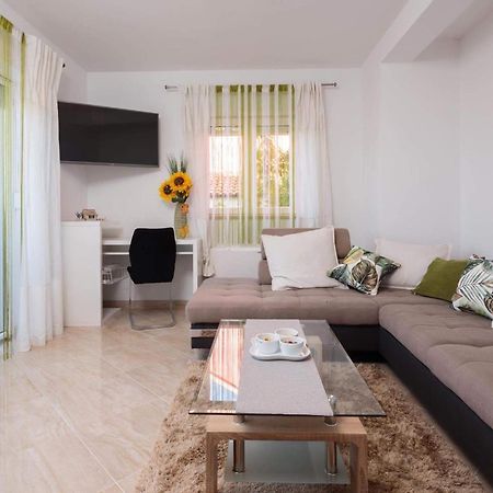 Apartment Lana St Supetar Luaran gambar