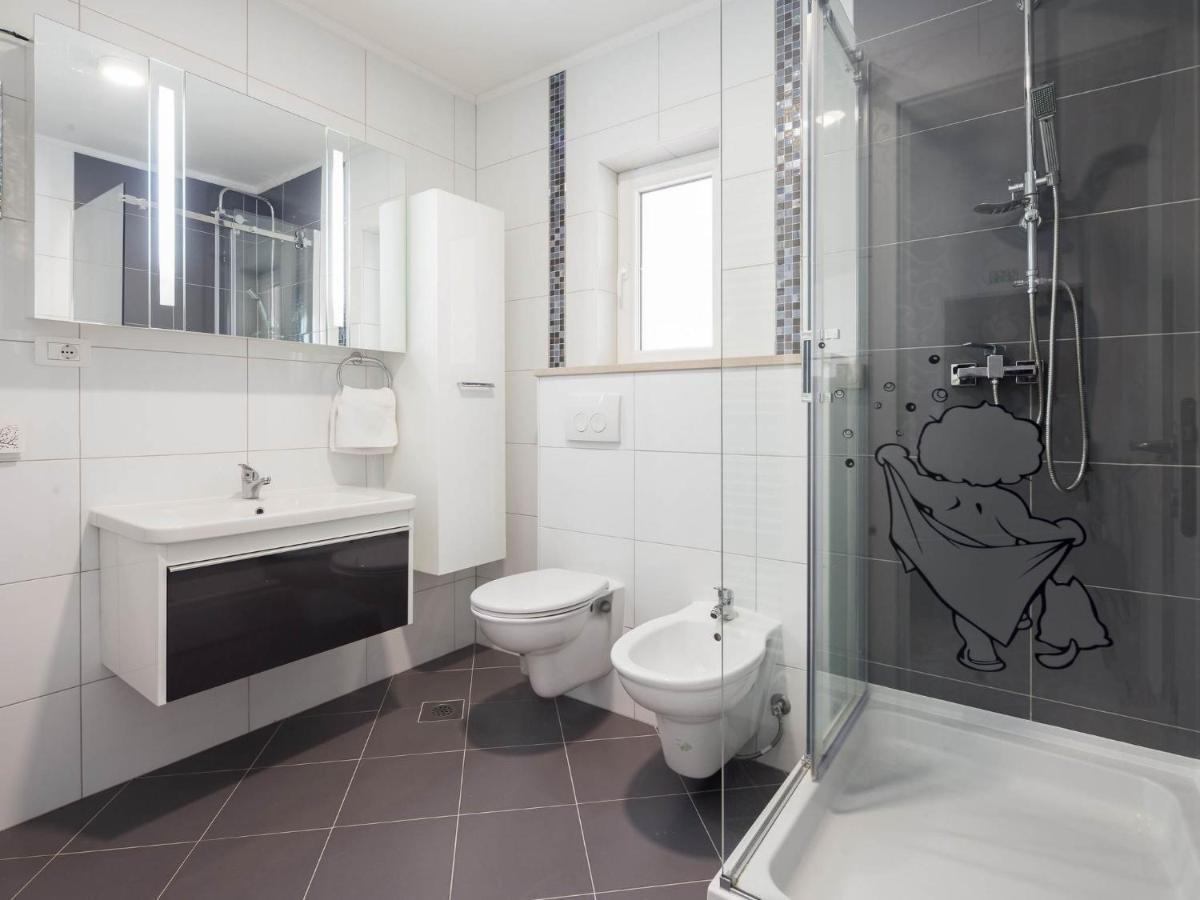 Apartment Lana St Supetar Luaran gambar