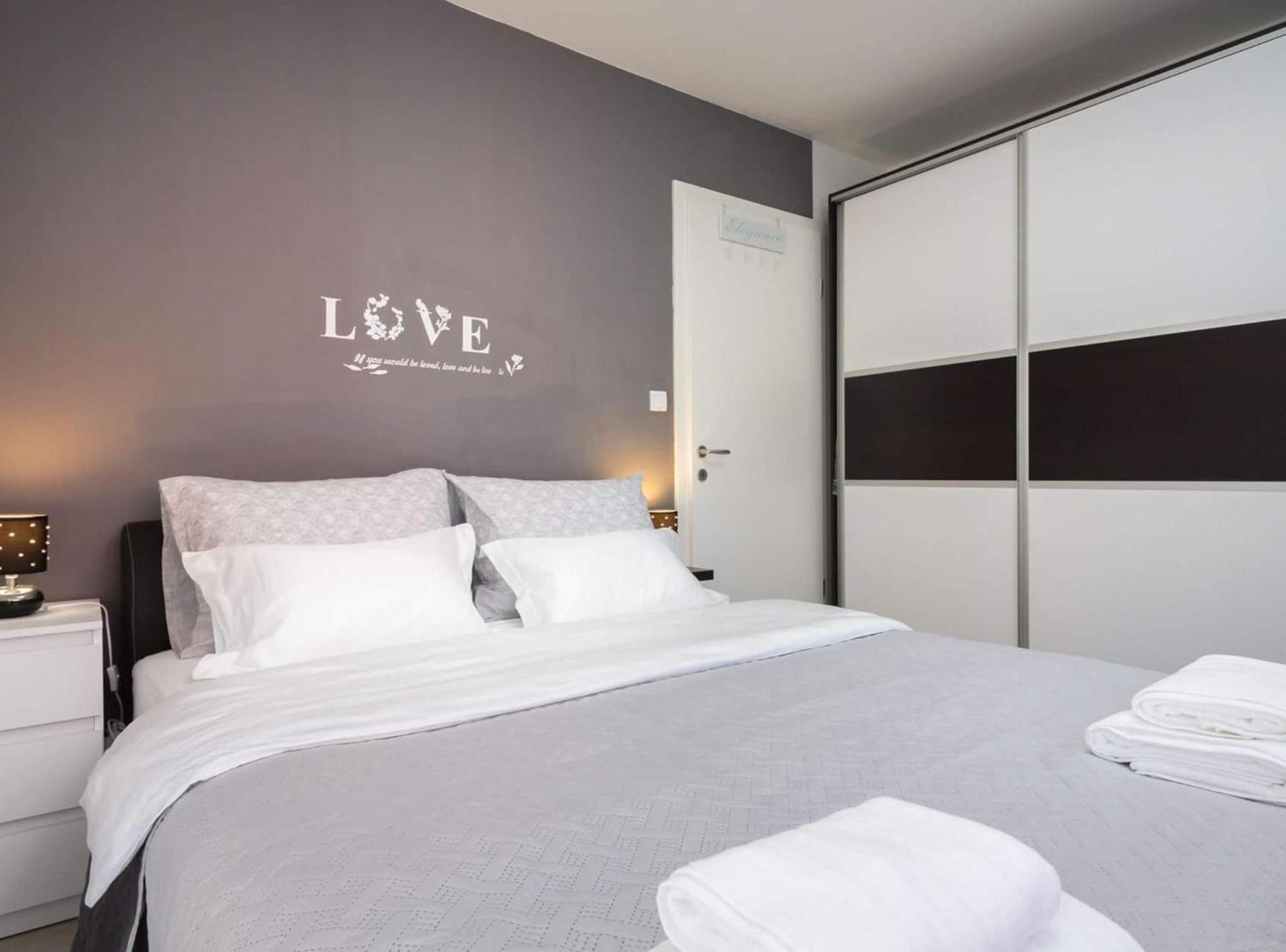 Apartment Lana St Supetar Luaran gambar